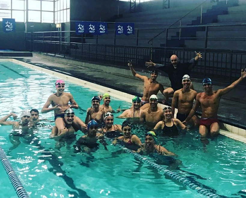 turma de atletas com Marcos
